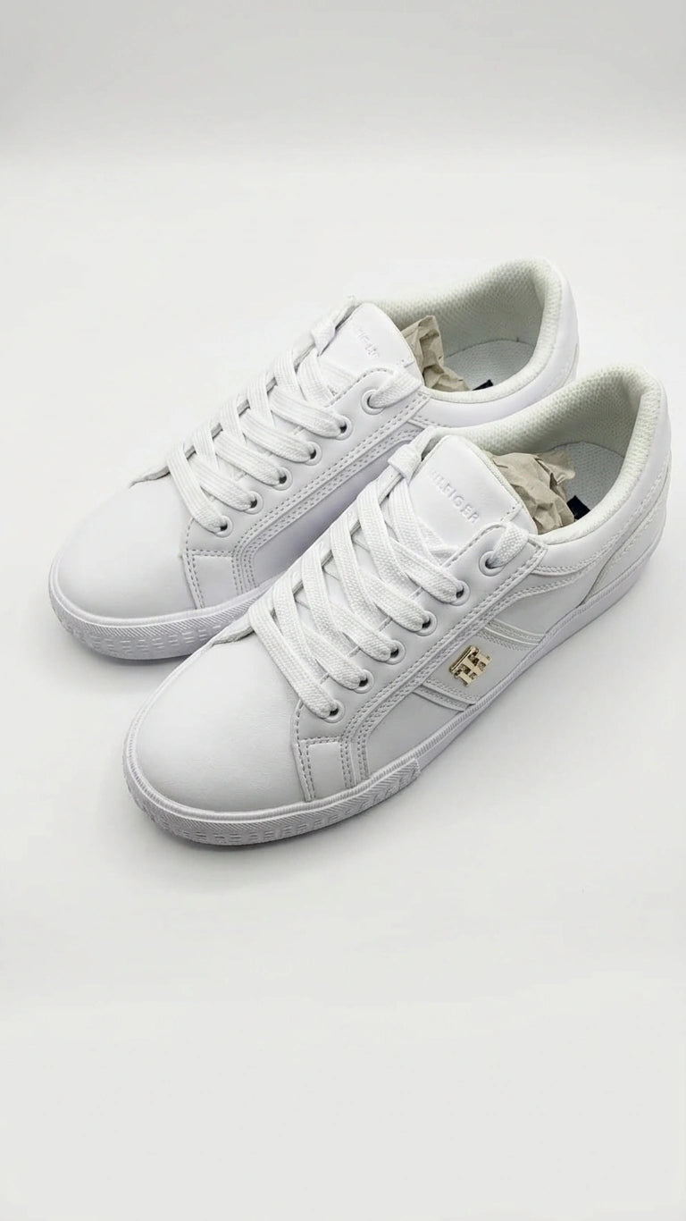 Tommy Hilfiger Women's Essential Low Top Sneakers - White