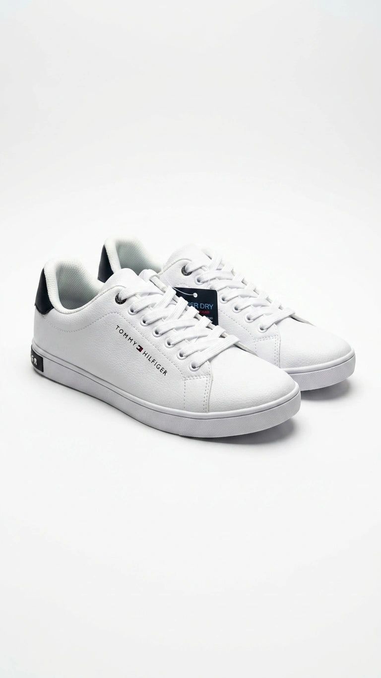 Tommy Hilfiger Women Essential Low Top Sneakers - White