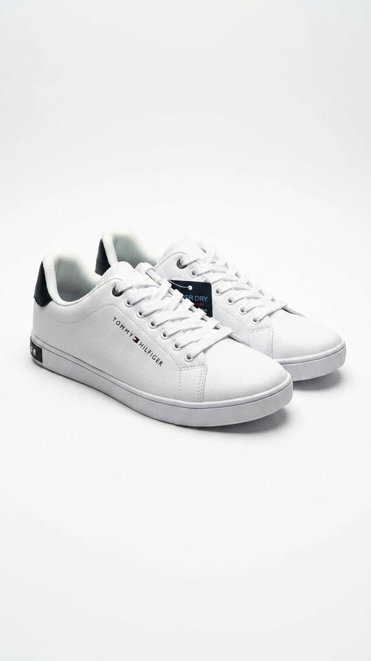 Tommy Hilfiger Women Essential Low Top Sneakers - White