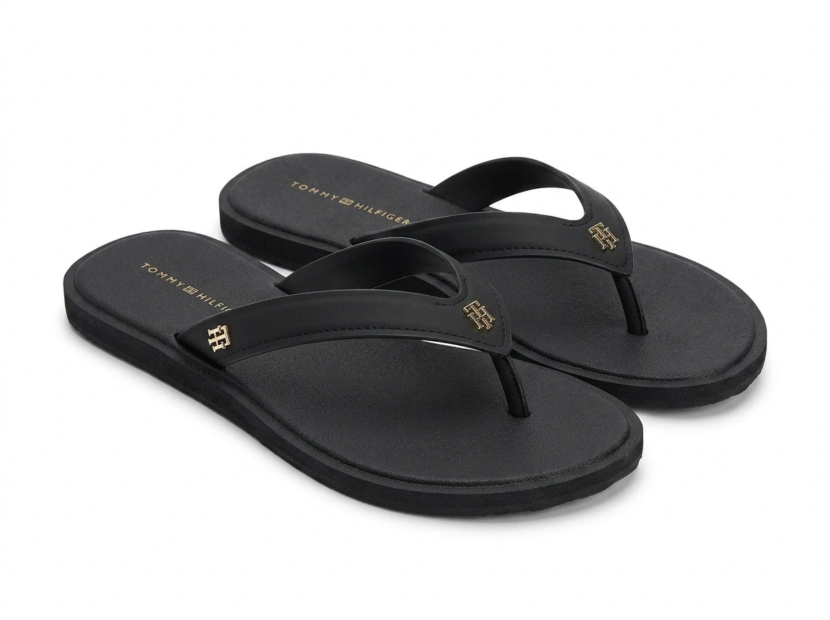 Tommy Hilfiger Women TH Monogram Flip Flops - Black