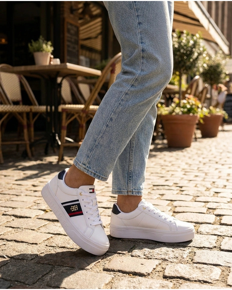 Tommy Hilfiger Women Essential Signature Platform Sneakers - White