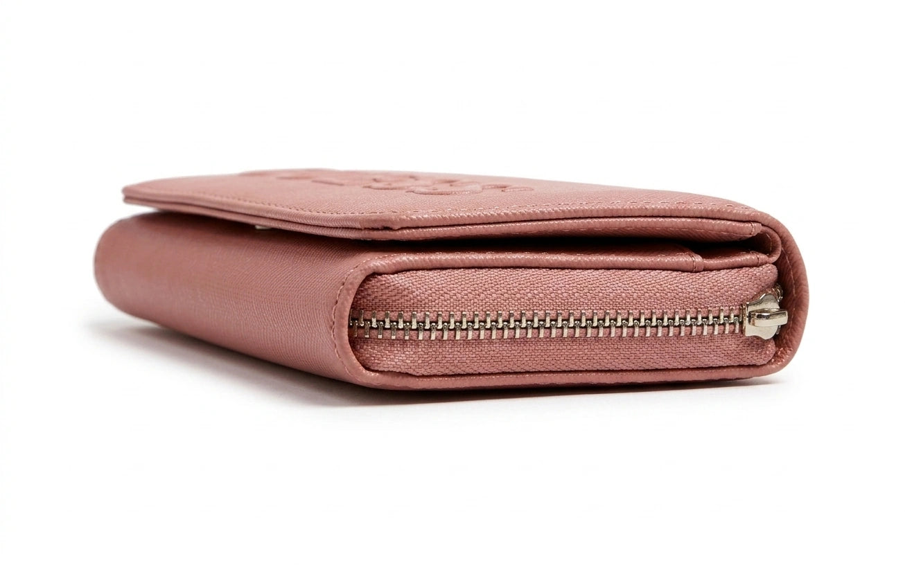 GUESS Women's Embossed Logo Flap Wallet - Dusty Pink