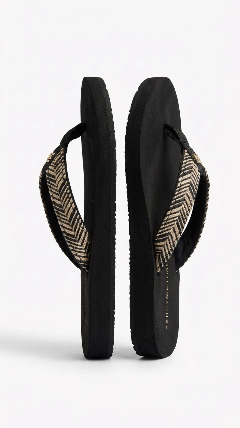 Tommy Hilfiger Women's Chevron Strap Flip Flops - Black