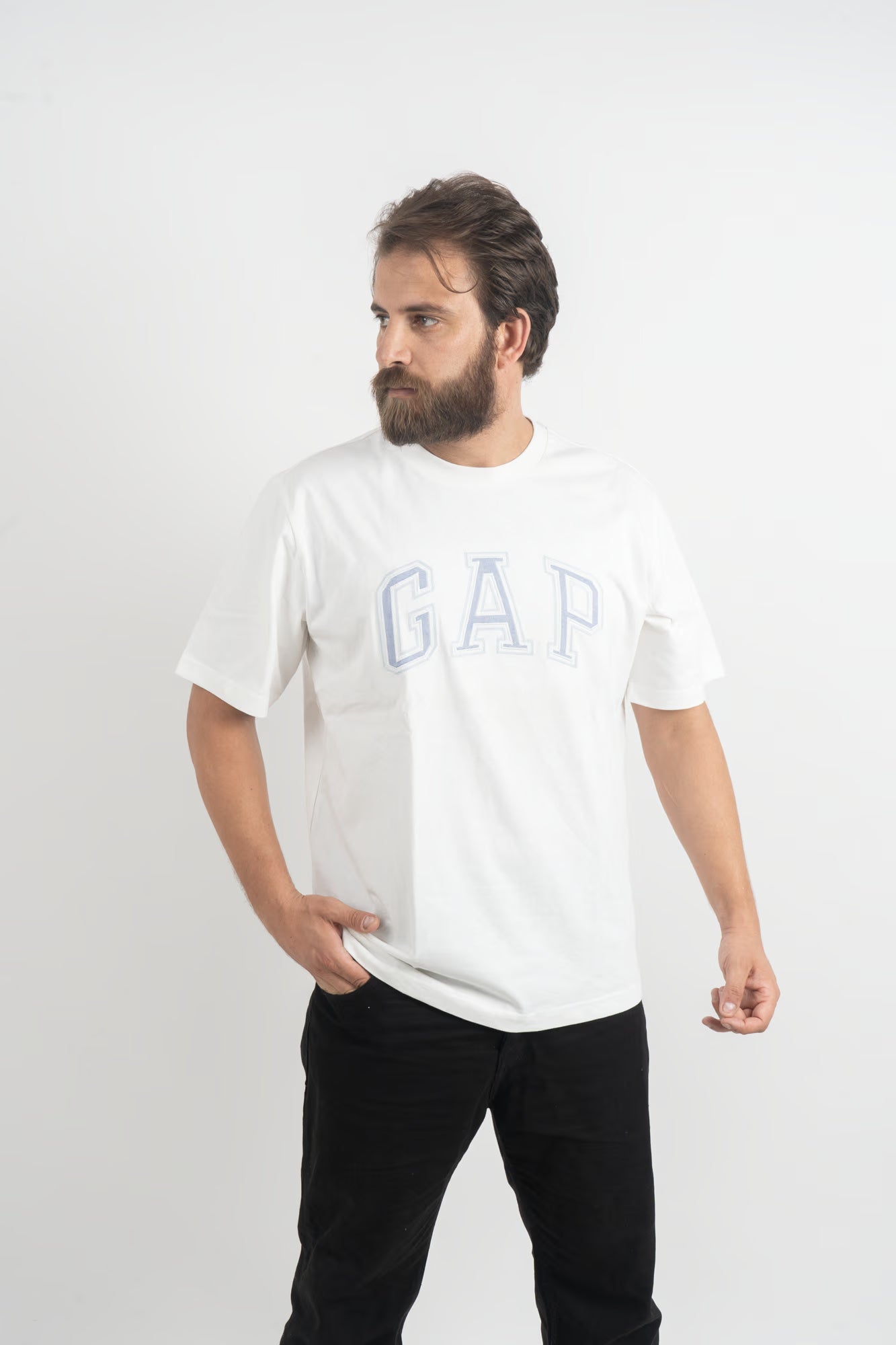 Men’s Classic White GAP Logo Crewneck Tee