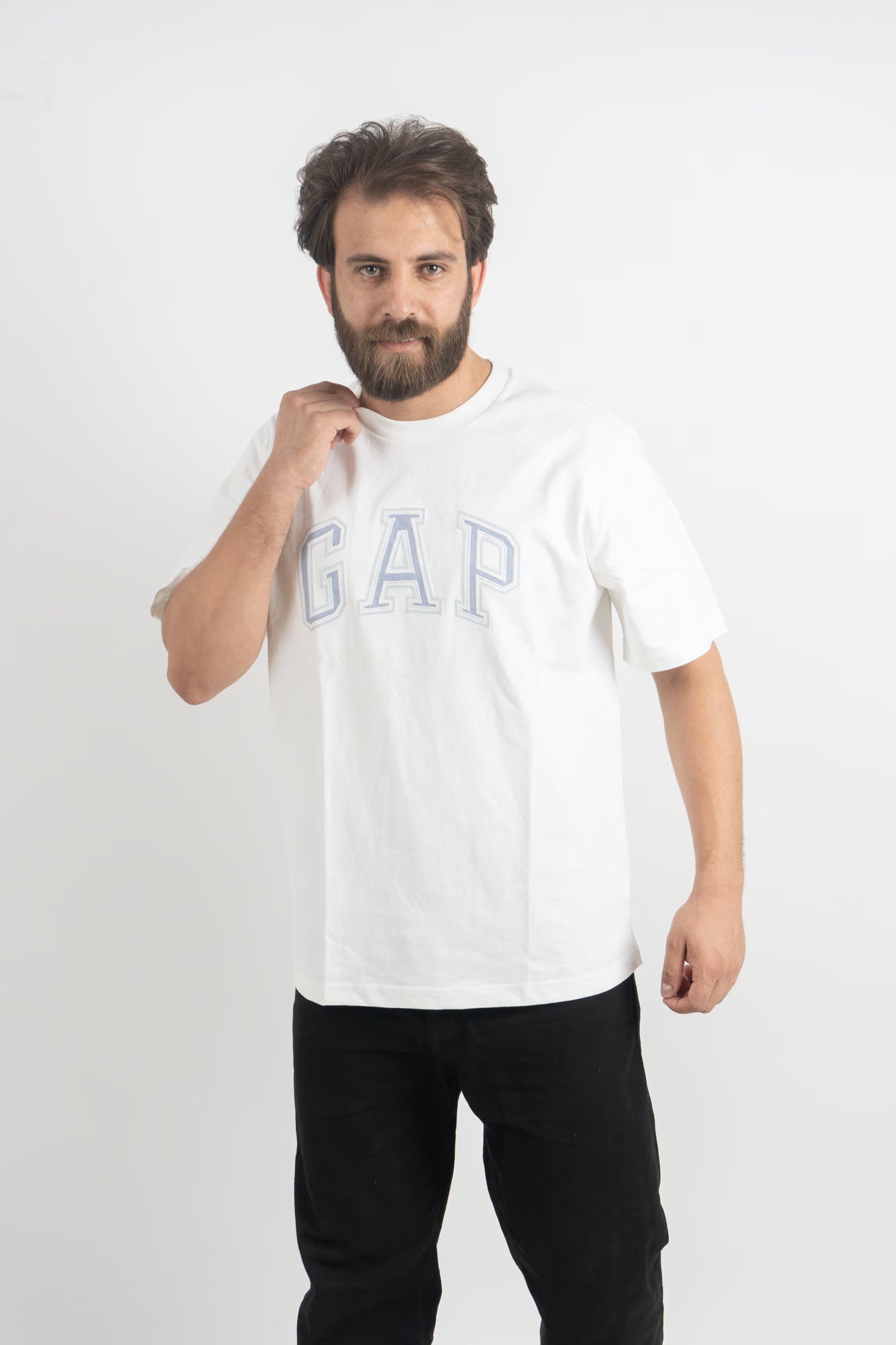 Men’s Classic White GAP Logo Crewneck Tee
