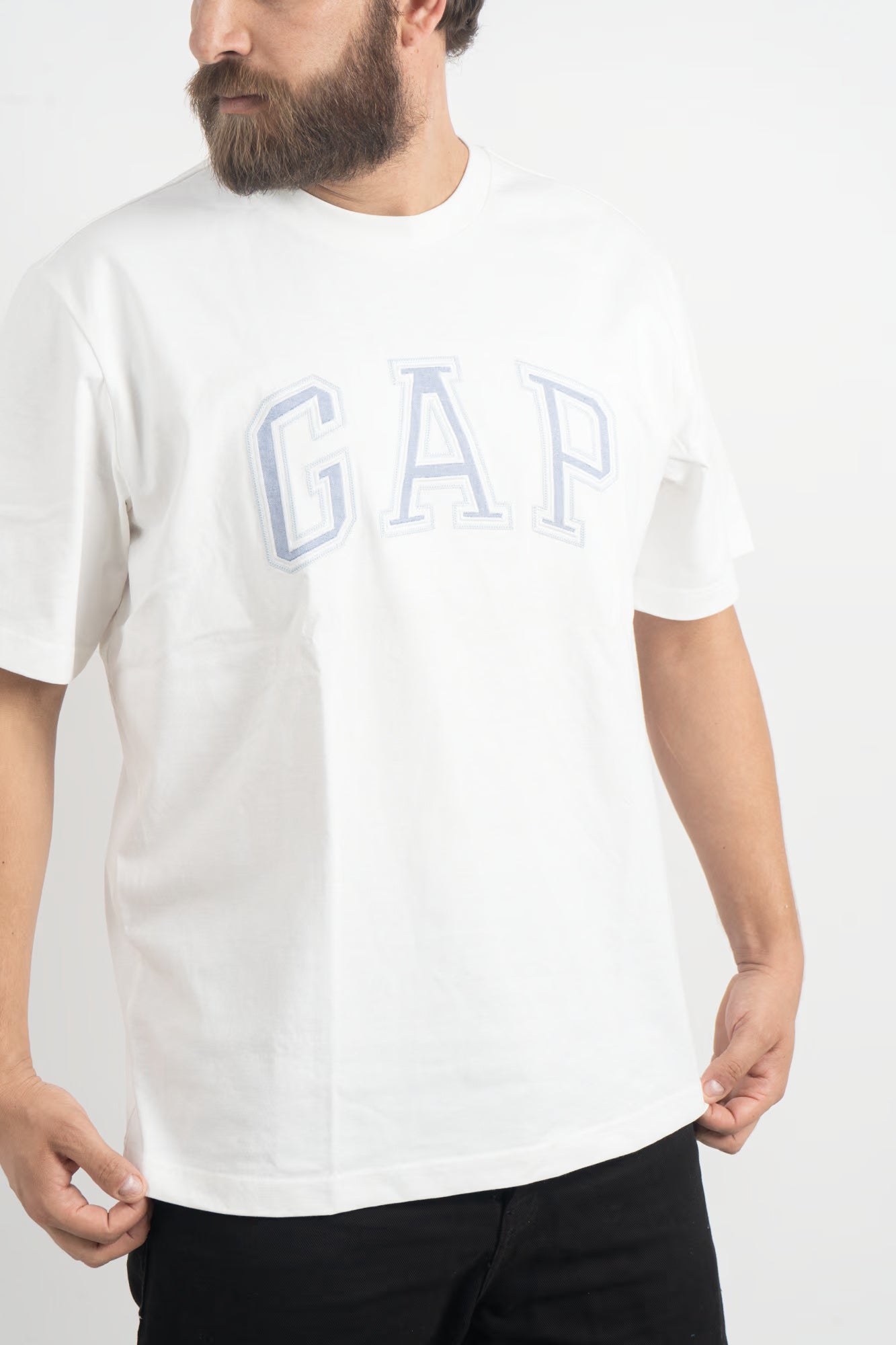 Men’s Classic White GAP Logo Crewneck Tee