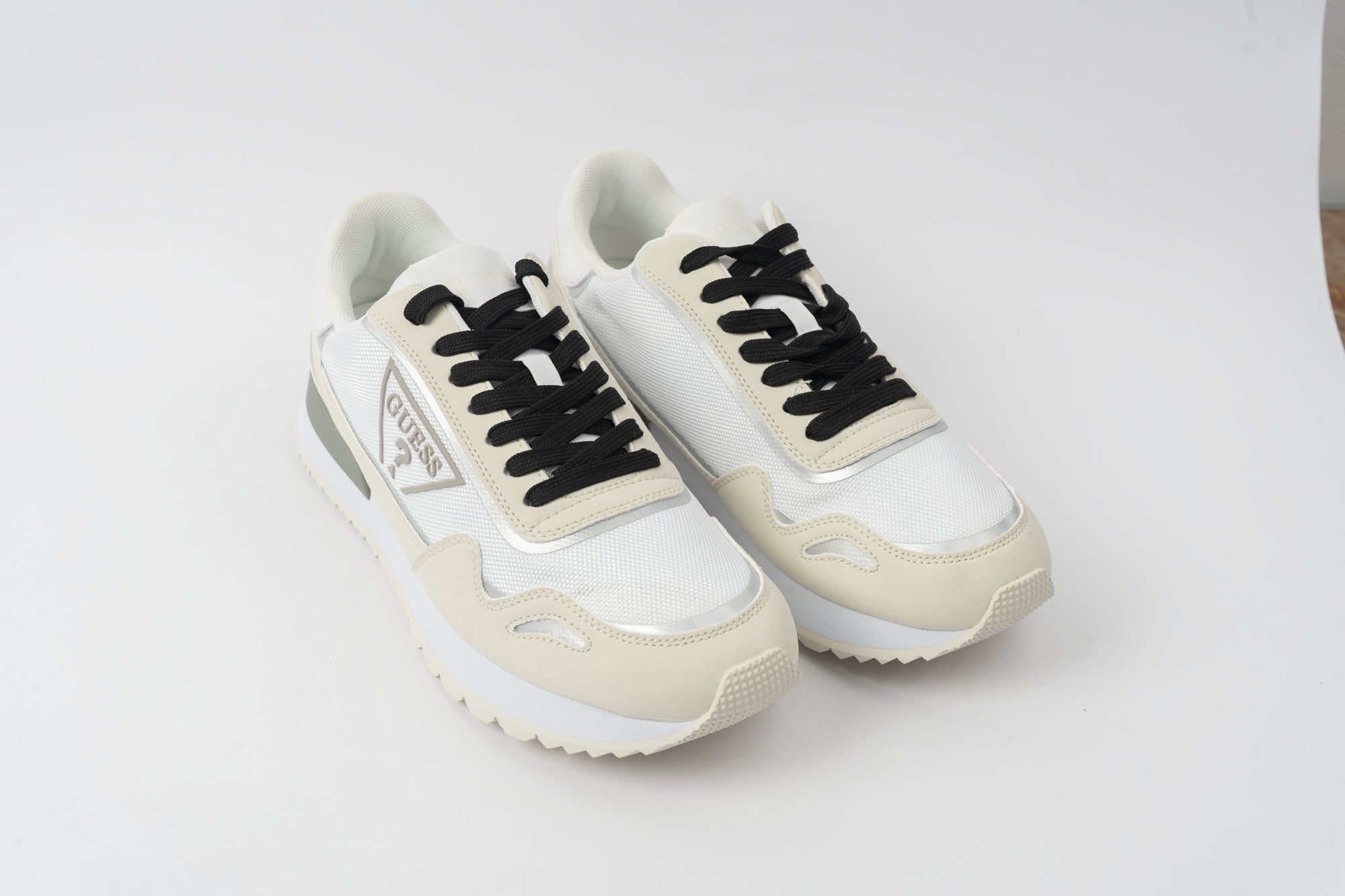 GUESS mens POTENZA II - G-SHINE EMBOSSED PU/IP LAMA 03 Sneaker