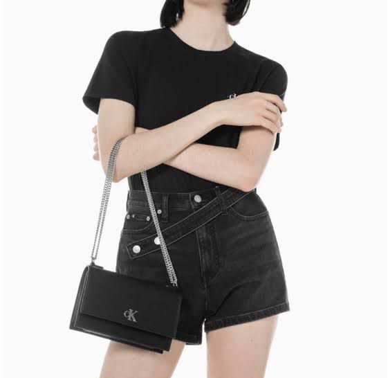 Calvin Klein Women's Crossbody - Black