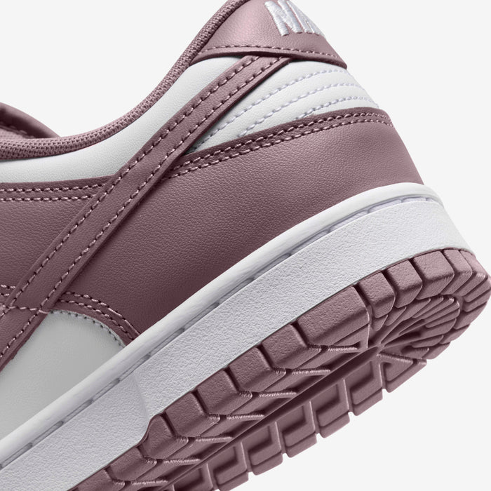 Nike Dunk Low "Moon Fossil" Sneakers - Brown