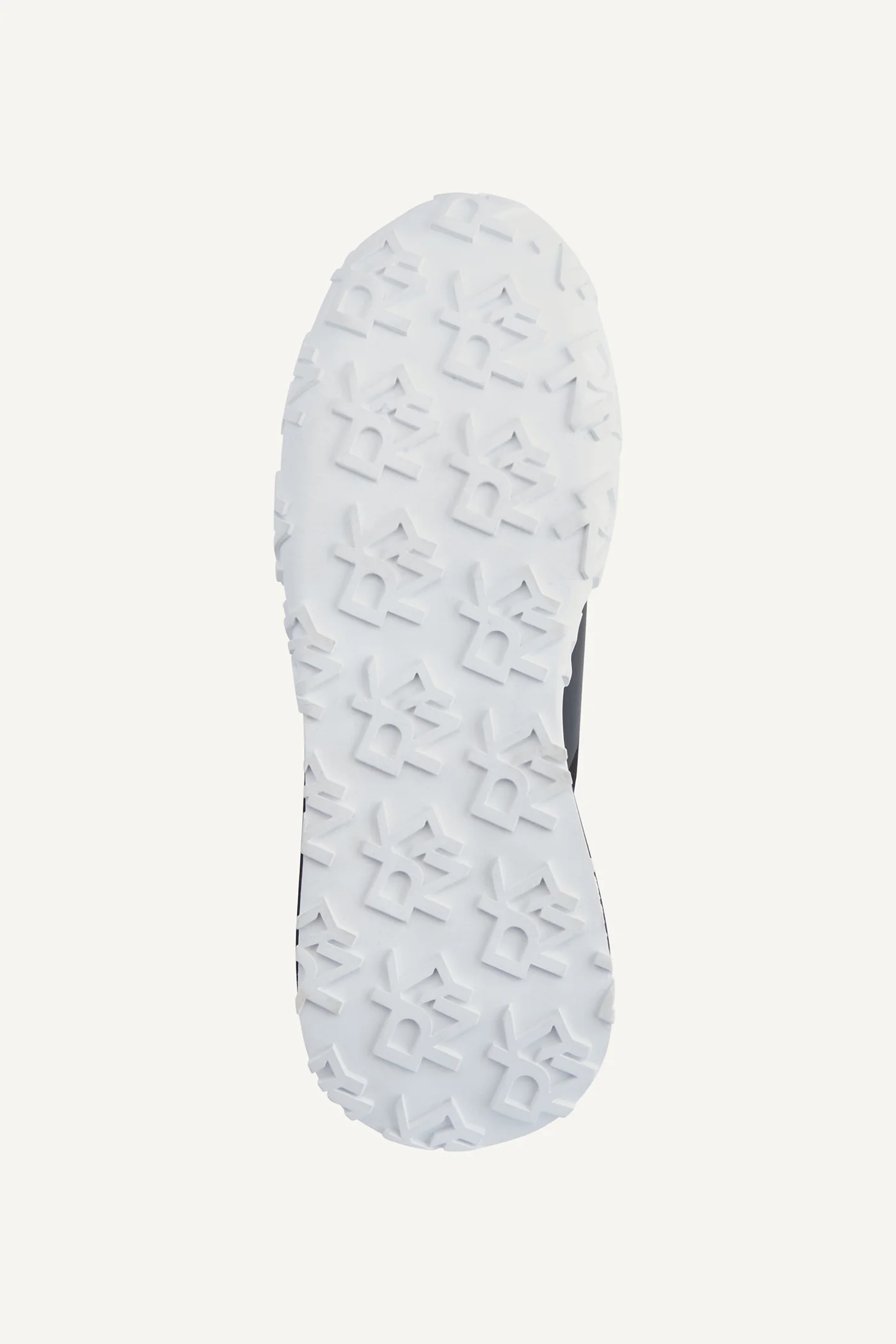 KADIA_BLACK_SOLE