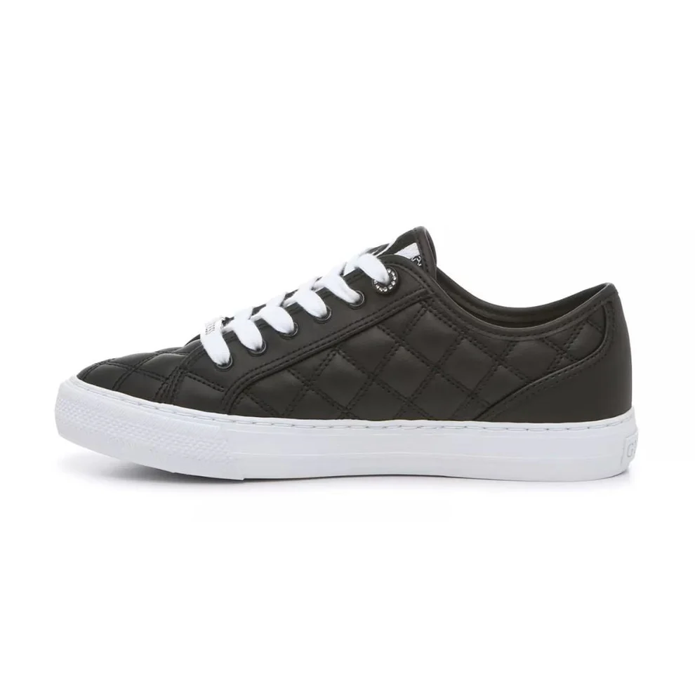 guess-lexxa-low-top-sneakers-women-blk-shoes-jlood-124