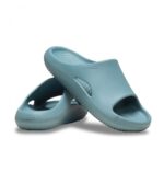 Crocs Mellow Recovery Slide -Pond - Image 3