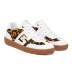 ⁦GUESS Women’s Fashion Sneakers - Leopard⁩ - الصورة ⁦2⁩