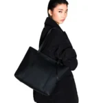 ⁦Armani Exchange Shoppers Top Handle Tote Bag - Black⁩ - الصورة ⁦3⁩