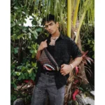 SAWTOOTH SHARKS IN PARIS SAVVY CROSSBODY - Image 4